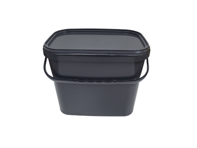 Solids container
