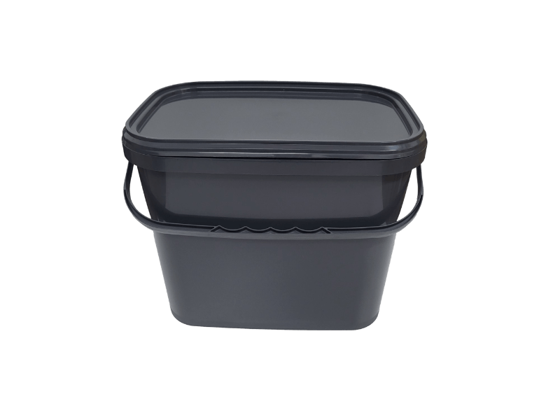 Solids container